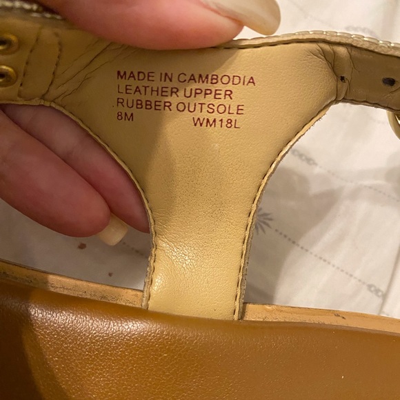 Michael Kors Gold Mallory Glitter Chain Mesh T_Strap Sandals - Picture 5 of 7